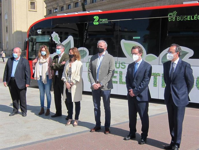 Presentación de un nuevo autobús eléctrico 100%