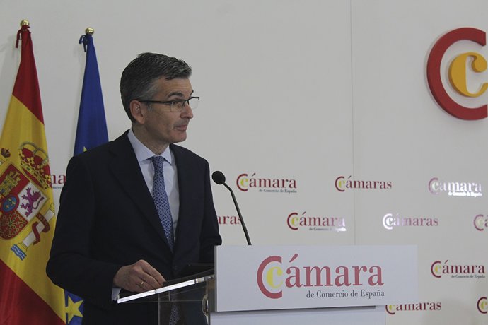 John Rutherford, director de Relaciones Institucionales en BBVA, en la presentación de la Comisión de Asuntos Europeos de la Cámara de Comercio.