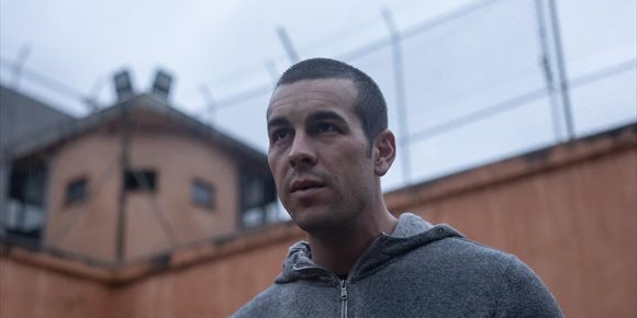 2. El final de El Inocente revela el verdadero secreto de Mat (Mario Casas)