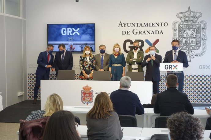 El Ayuntamiento de Granada inaugura la nueva sala de prensa