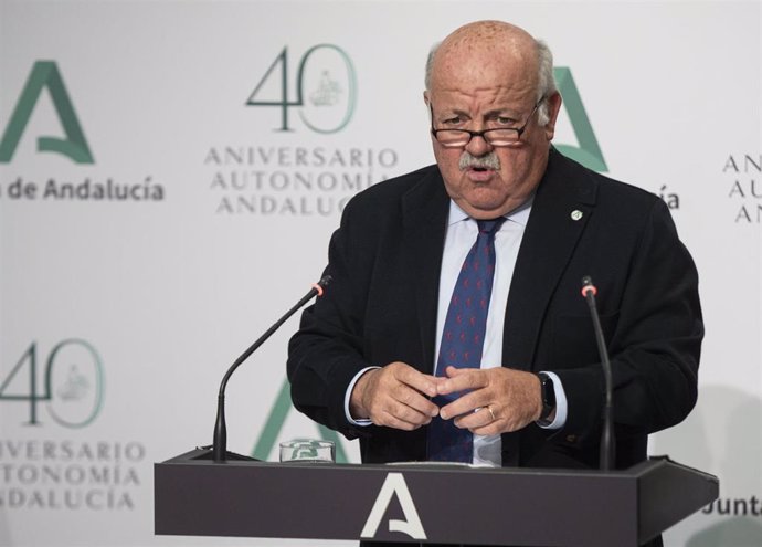 El consejero de Salud y Familias, Jesús Aguirre, durante su intervención en la rueda de prensa posterior a la reunión del Consejo de Gobierno de la Junta de Andalucía. En Sevilla (Andalucía, España), a 04 de mayo de 2021.