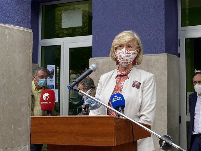 Archivo - La consejera de Educación y FP, Marina Lombó