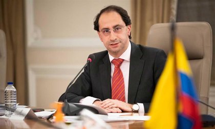El nuevo ministro de Hacienda de Colombia se compromete a alcanzar  consensos para una nueva reforma tributaria