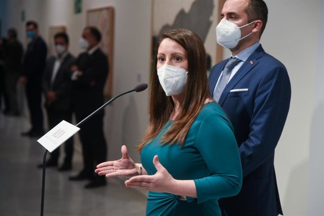 La portavoz de Vox en Les Corts, Ana Vega