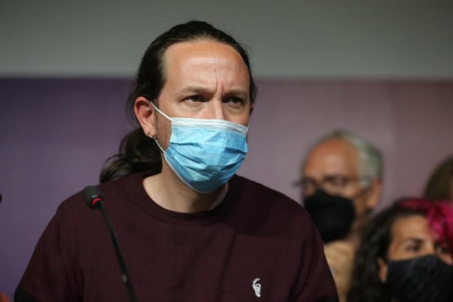 El candidato de Unidas Podemos a la presidencia de la Comunidad de Madrid y secretario general de Podemos, Pablo Iglesias, durante una rueda de prensa tras las votaciones de la jornada electoral, a 4 de mayo de 2021, en Madrid (España). Iglesias ha anunci