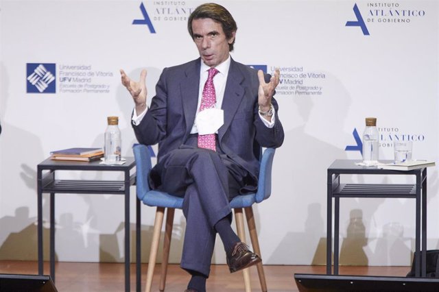 Archivo - El expresidente del Gobierno y presidente del IADG, José María Aznar, en el  Aula de Liderazgo IADG-UFV  en la Universidad Francisco de Vitoria, en Madrid (España), a 9 de marzo de 2021. 