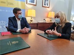 Fernández y Castilla destacan la importancia del diálogo social en la recuperación de la crisis.