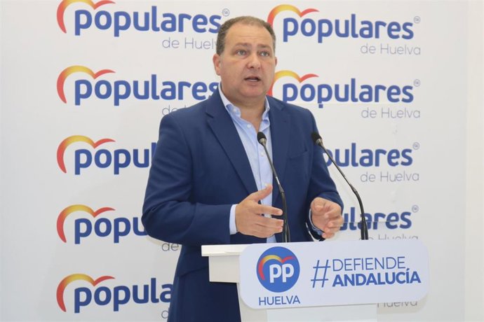 David Toscano, en rueda de prensa.