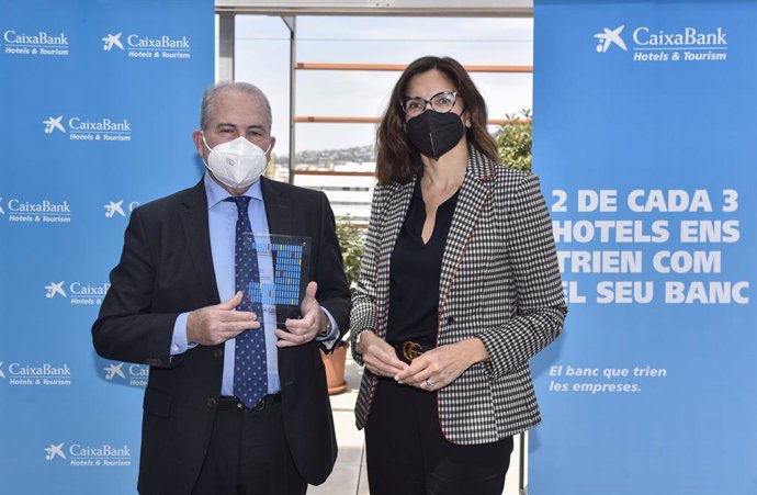 Praktik Hotels y Catalonia Hotels&Resorts ganan los premios de Hotels&Tourism de CaixaBank