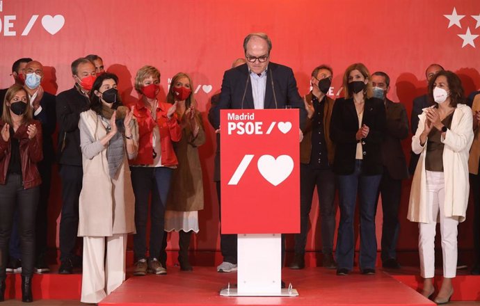 El candidato del PSOE a la Presidencia de la Comunidad de Madrid, Angel Gabilondo, ofrece una rueda de prensa tras las votaciones de la jornada electoral, a 4 de mayo de 2021.