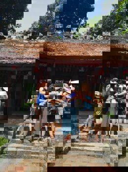 Viajeras en un viaje por Vietnam.