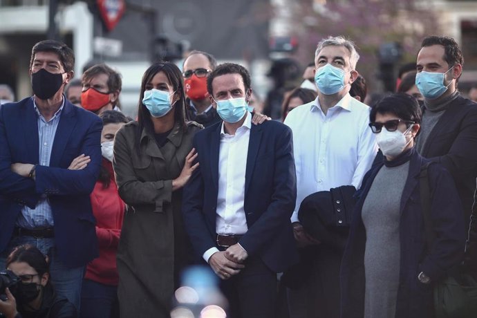 El vicepresidente de la Junta de Andalucía, Juan Marín; la vicealcaldesa de Madrid, Begoña Villacís; y el candidato de Ciudadanos a la Presidencia de la Comunidad de Madrid, Edmundo Bal, durante un acto del partido en Madrid.