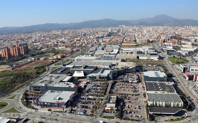 Archivo - Parque comercial Parc Valls, en Terrassa (Barcelona).