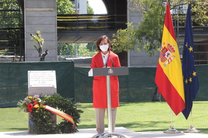 La vicepresidenta primera del Gobierno  Carmen Calvo, durante un acto en homenaje y recuerdo de las víctimas españolas del nazismo en el Jardín de Nuevos Ministerios, a 5 de mayo de 2021, en Madrid (España).
