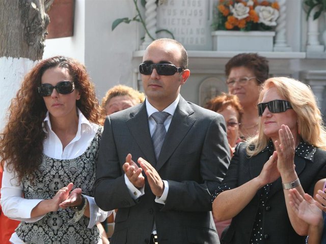 ROCÍO CARRASCO, FIDEL ALBIAC, GLORIA MOHEDANO