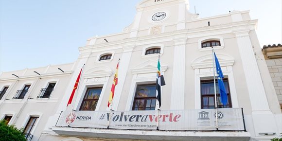 6. El Ayuntamiento de Mérida reafirma que la ciudad está preparada para recibir turistas tras la apertura de la comunidad