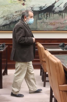 Archivo - El Defensor del Pueblo en funciones, Francisco Fernández Marugán, a su llegada a la Comisión Mixta de Relaciones con el Defensor del Pueblo en el Congreso de los Diputados, en Madrid, (España)