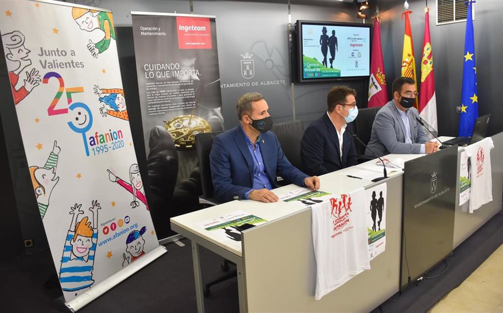 Presentación de la  'I Carrera Virtual Afanion-Ingeteam'  en Albacete.