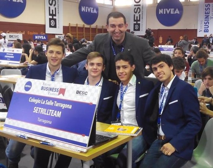 Cuatro alumnos de la URV de Tarragona, terceros de España en la final de Business Talents