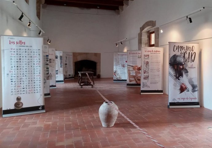 Archivo - La exposición del Camino del Cid a su paso por Rubielos de Mora (Teruel).