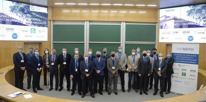 Cátedra de Servicios Profesionales y Complementarios B2B Martinez-Echevarría & Rivera abogados de San Telmo Business School