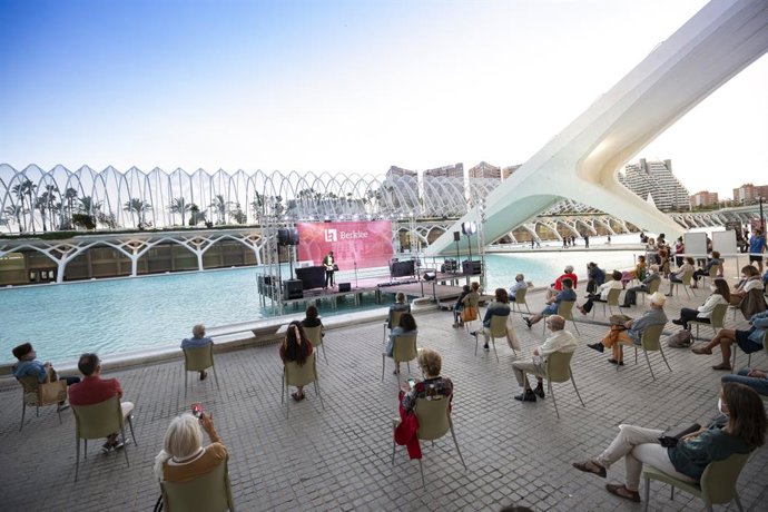 Archivo - Un Lago de Conciertos (archivo)