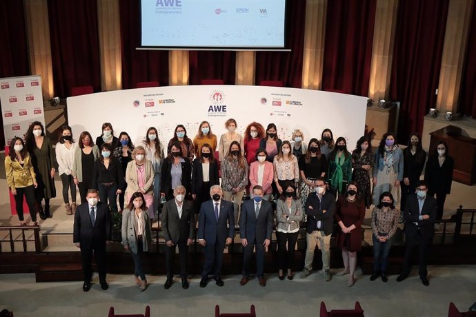 Foment i el Consolat dels EUA a Barcelona anuncien les 30 dones finalistes de la beca AWE.