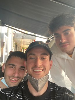 Óscar Lago, Iván Gómez Y Sergio Alonso, Estudiantes De La Uvigo, Ganadores De La I Edición Del Programa Educativo De Simulación Empresarial  Business Talents, Organizado Por Herbalife Nutrition Y Praxis MMT.