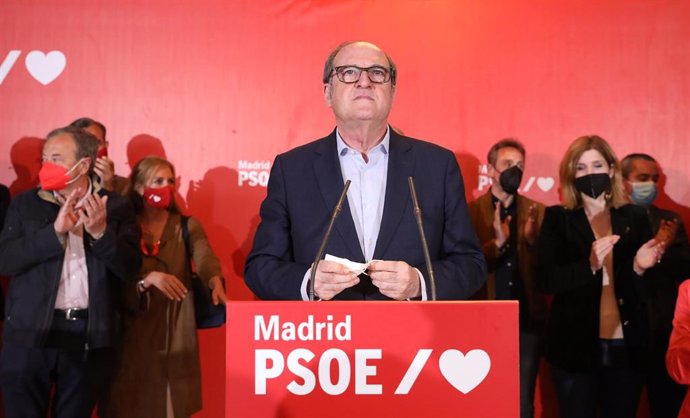 El candidato del PSOE a la Presidencia de la Comunidad de Madrid, Angel Gabilondo, ofrece una rueda de prensa tras las votaciones de la jornada electoral, a 4 de mayo de 2021, en Madrid (España). Durante la comparecencia, ofrecida en el Hotel Princesa P