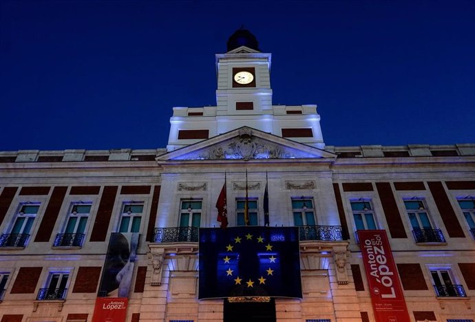 La Real Casa de Correos conmemora el Día de Europa.