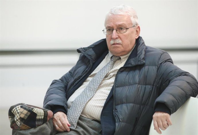 Archivo - El ex presidente de la Comunidad de Madrid, Joaquín Leguina de la plataforma `La España que reúne durante el manifiesto presentado contra el acuerdo PSOE-Podemos en la sede de la Fundación Diario Madrid, en Madrid (España), a 26 de noviembre de