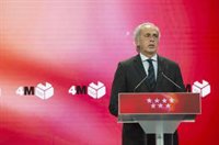 Madrid no imposarà el toc de queda a les 23.00 hores i ampliarà l'horari de l'hostaleria