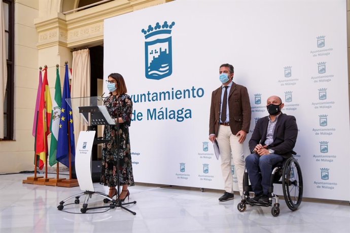 La portavoz del equipo de gobierno, Susana Carillo, con los concejales Raúl López y Carlos Conde