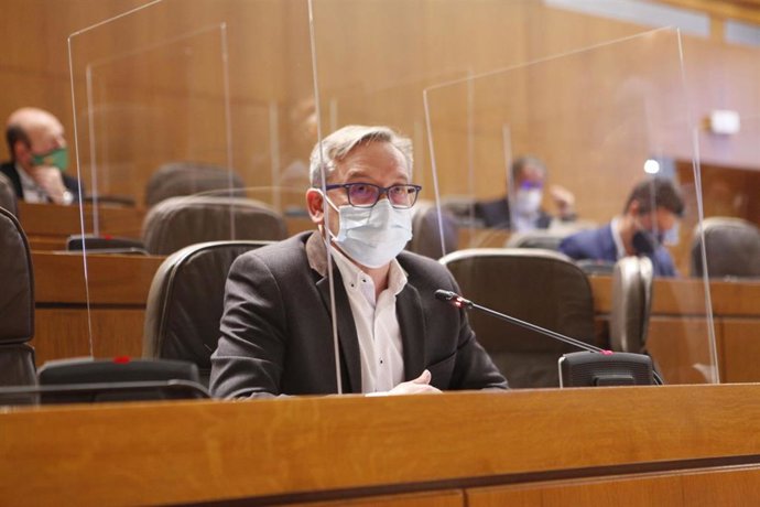 Archivo - El diputado del PP Aragón Joaquín Juste.