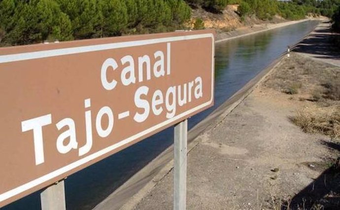 Archivo - Arxiu - Canal del transvasament Tajo-Segura