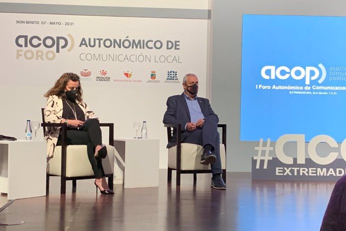 El presidente de la Diputación de Cáceres interviene en el I Foro Autónomico de Comunicación Social