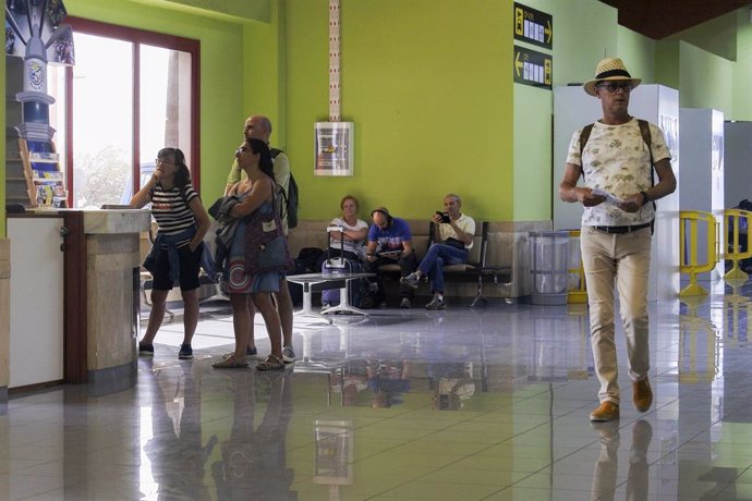 Archivo - Aeropuerto de El Hierro