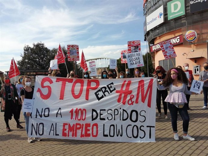 Protesta H&M en Logroño contra el ERE