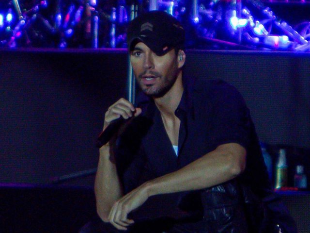 ENRIQUE IGLESIAS
