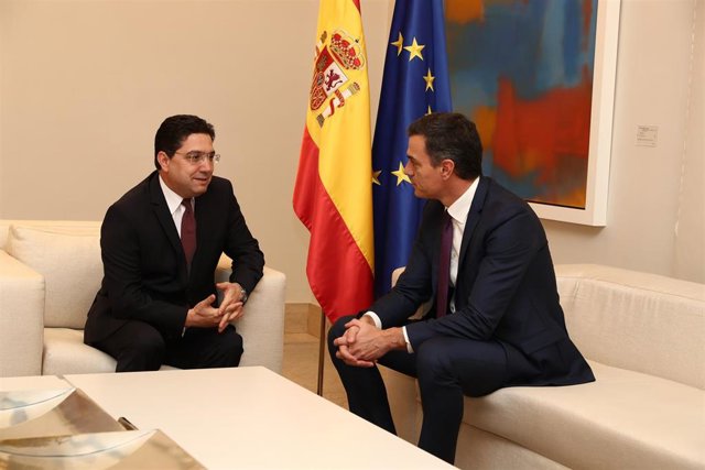 Archivo - El presidente del Gobierno en funciones, Pedro Sánchez, recibe al ministro de Asuntos Exteriores de Marruecos, Nasser Bourita, en una foto de archivo