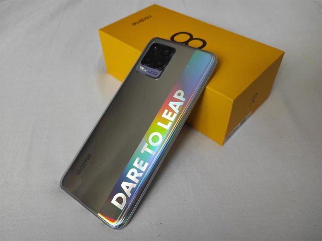 Realme 8