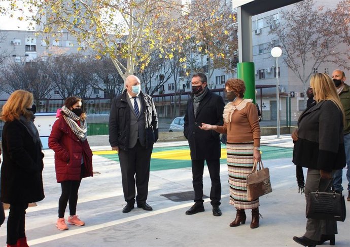Ayuntamiento sustituye el cerramiento en el CEIP Al Ándalus e introduce sistema de riego por goteo.