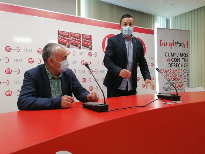 Archivo - El secretario de UGT, Pepe Álvarez y su homólogo en Asturias, Javier Fernández Lanero, en una imagen de archivo.