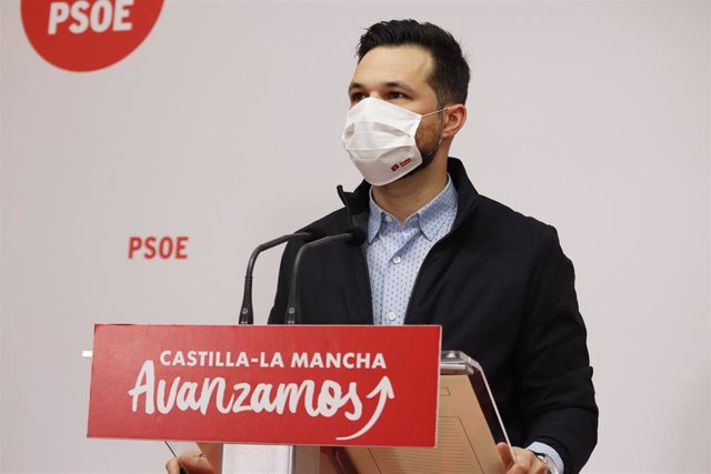 El secretario de Política Municipal del PSOE de Castilla-La Mancha, Miguel Zamora