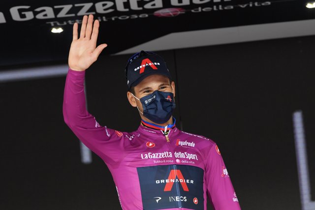 Filippo Ganna con la maglia rosa de primer líder del Giro 2021 Photo: Fabio Ferrari/LaPresse via ZUMA Press/dpa