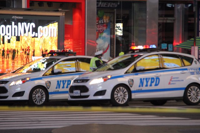 Coches de la Policía de Nueva York en el lugar de los hechos