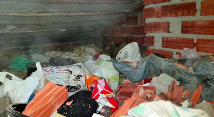 Zulo donde se escondías cuatro chicas.