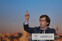 Almeida tacha de "lamentables" los botellones multitudinarios esta madrugada: "Libertad no es infringir las normas"