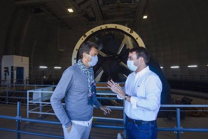 Archivo - Visita al observatorio del Calar Alto Grabación programa del tenista francés Henry Laconte para Eurosport TV. Fernando Gimenez Diputado de Presidencia Lucha contra la Despoblación y Turismo