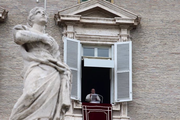 02 May 2021, Vatican, Vatican City: Pope Francis delivers Regina Caeli prayer from the window of the apostolic palace overlooking St. Peter's Square at the Vatican. Photo: Evandro Inetti/ZUMA Wire/dpa